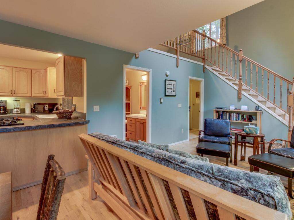 Roaring River Retreat Welches Экстерьер фото
